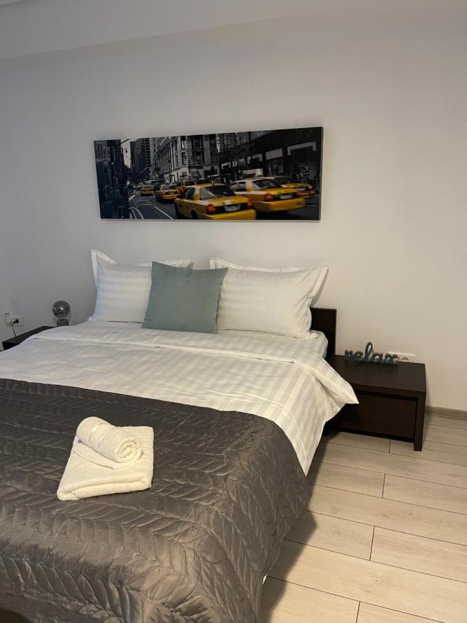 Welcome To Bucharest Airport Residences & Therme-Self Check-In Отопени Екстериор снимка