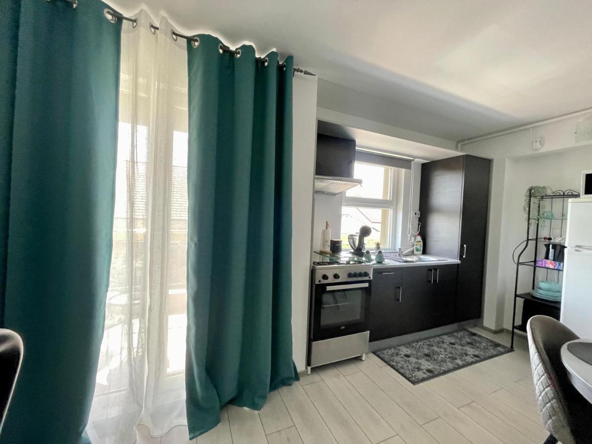 Welcome To Bucharest Airport Residences & Therme-Self Check-In Отопени Екстериор снимка